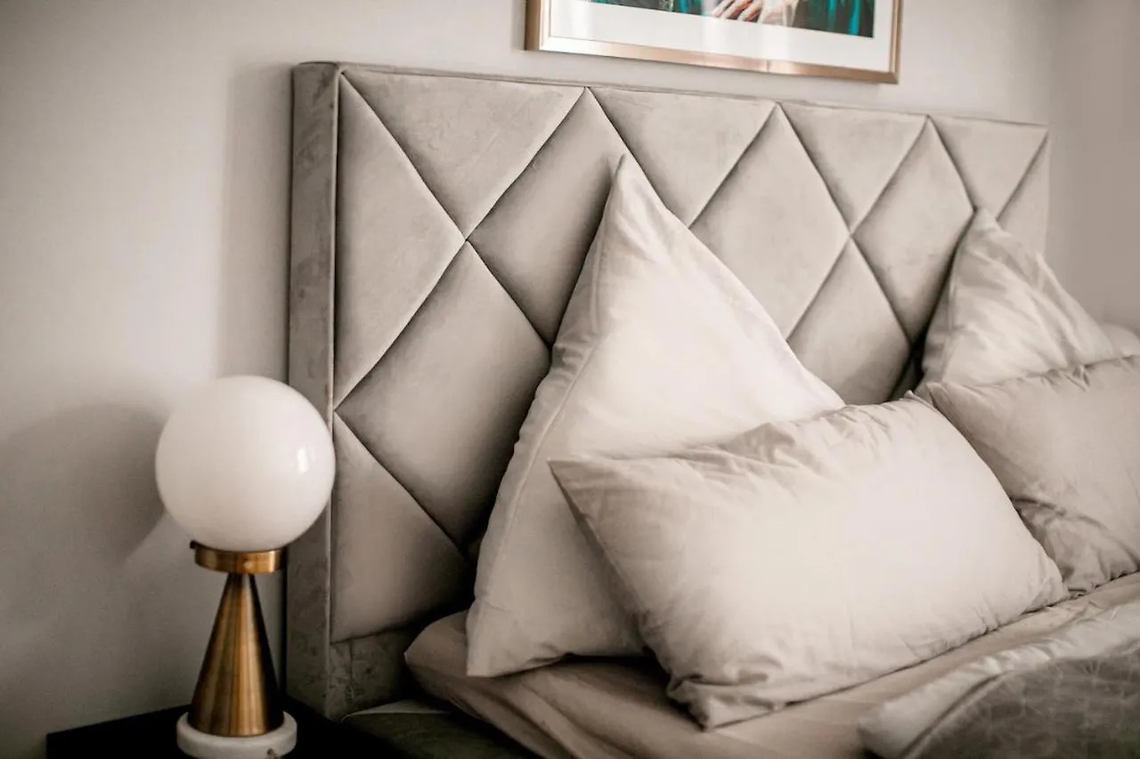 Arbio I Design Apart In Charlottenburg Berlin Apartment